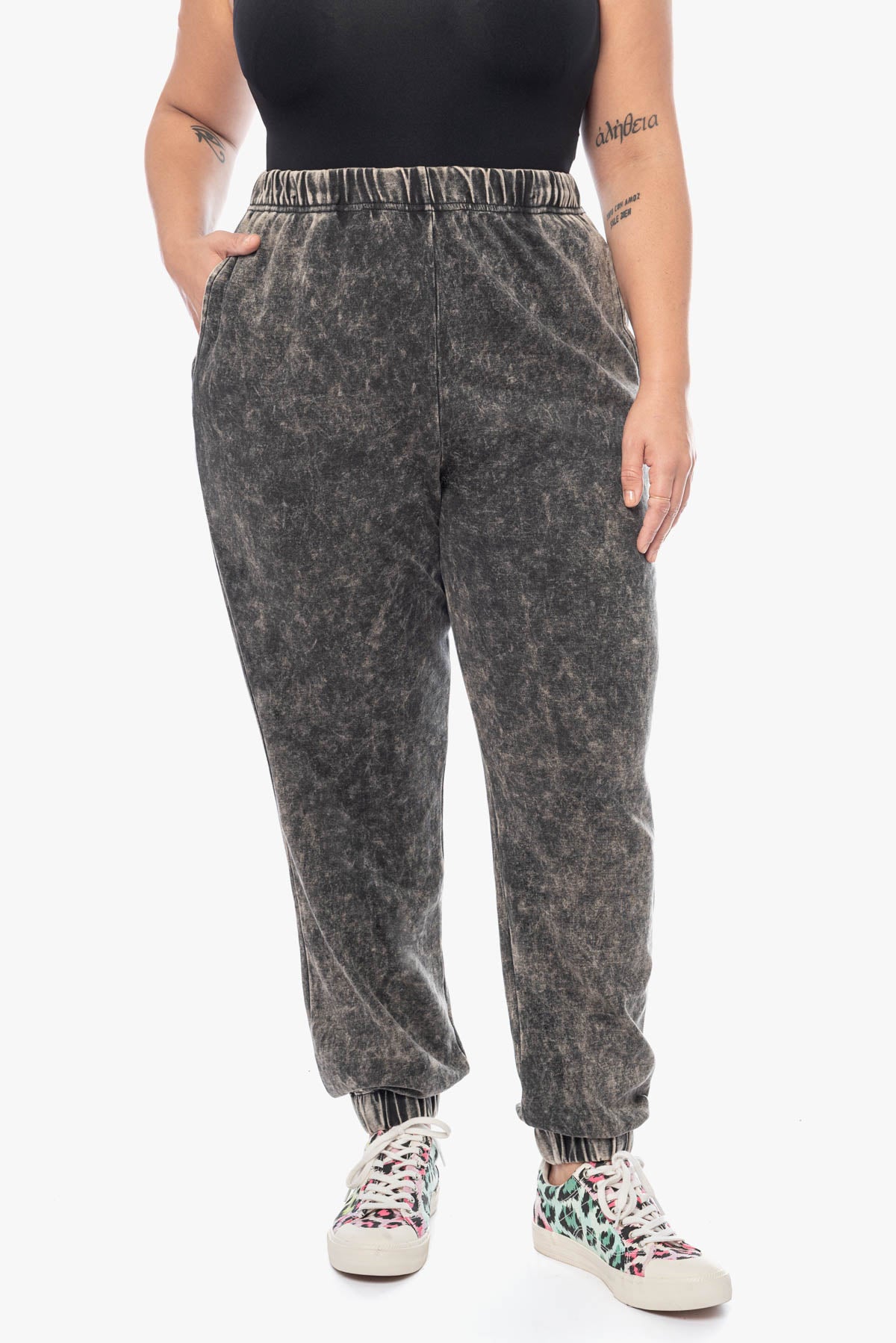 WHITNEY acid-washed joggers