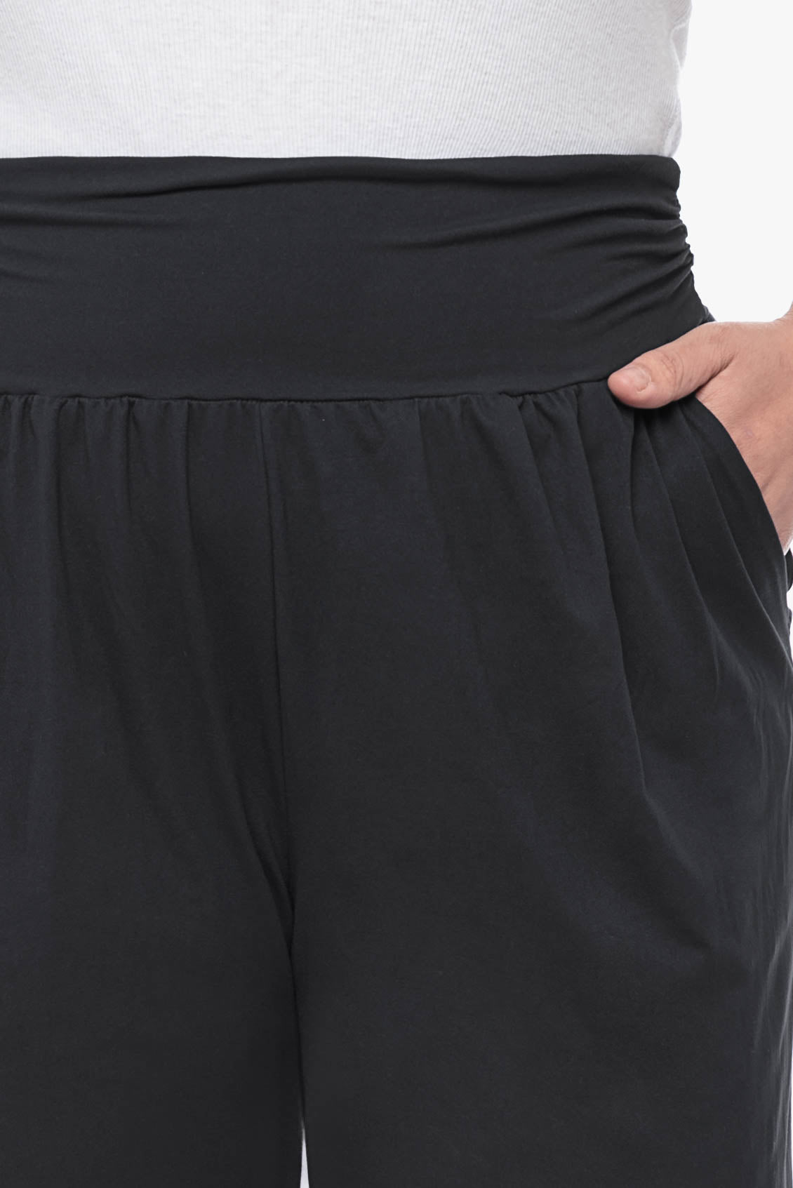 NORA stretchy joggers