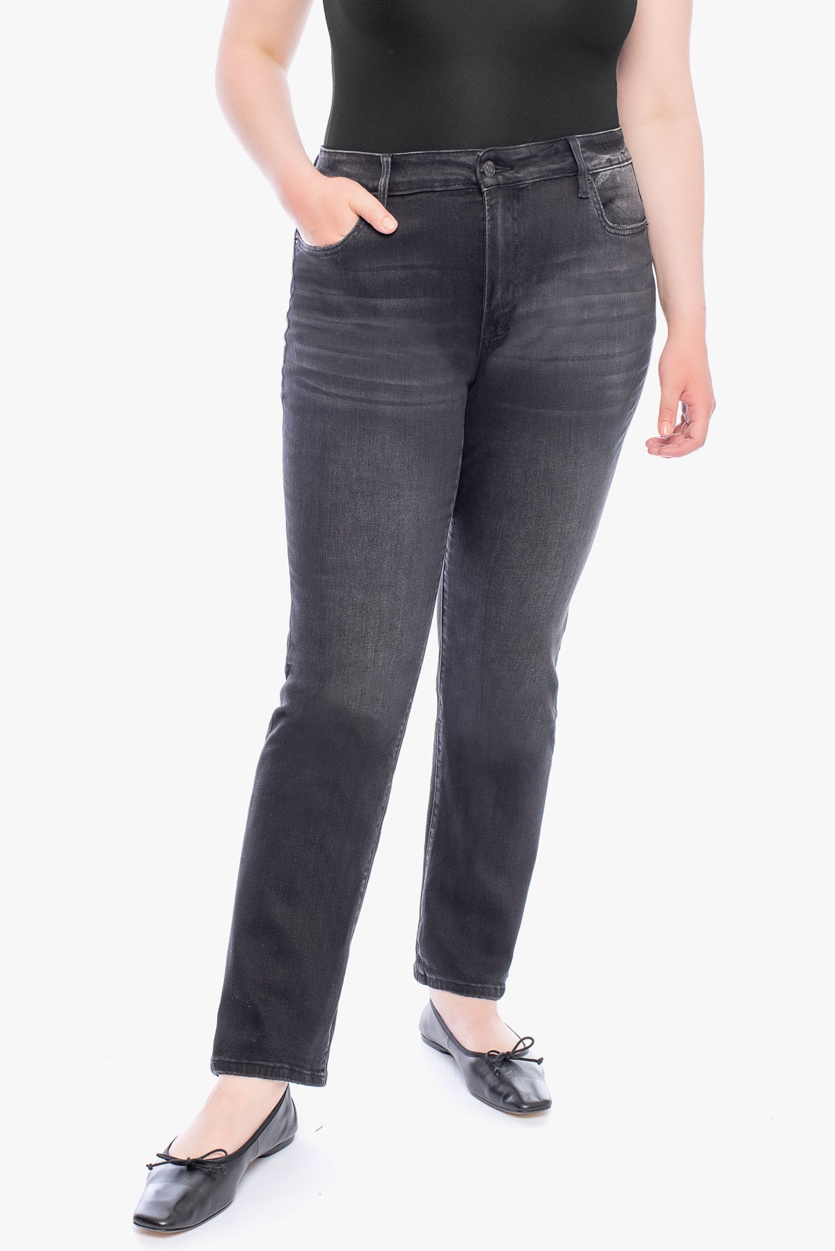 NATALIE black straight jeans